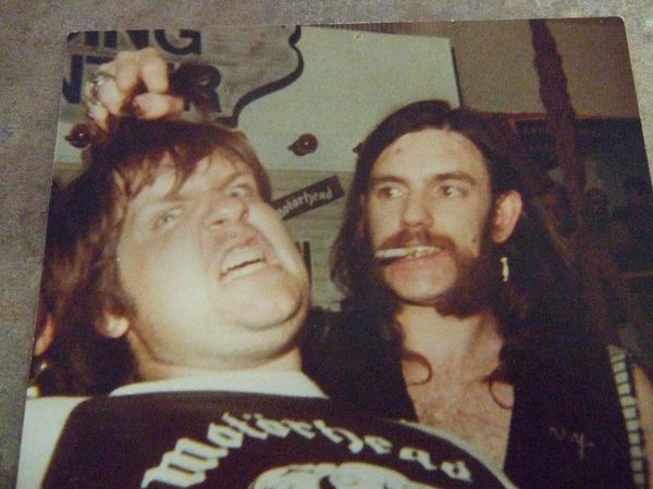 Rock müzik ölmedi ama tuhaf kokuyor