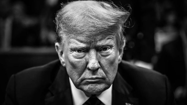 En büyük savaş çığırtkanı: Donald Trump