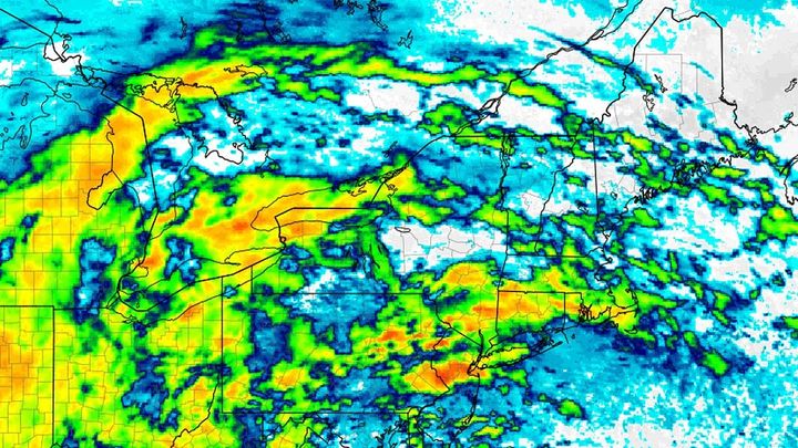 NAM3K simulated infrared satellite imagery.