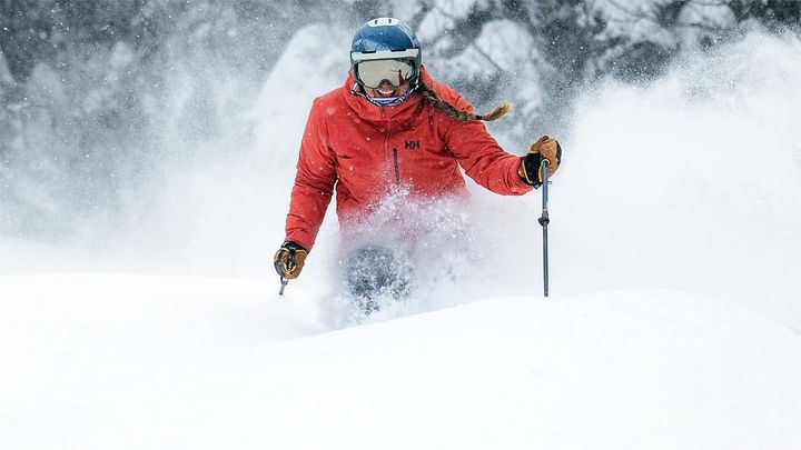 Nothing like over 2 feet of pow and bluebird skies to put a smile on your face!  📷 Sugarloaf Mountain