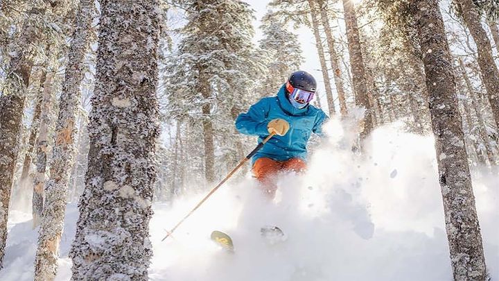 It may look like a dream, but it's simply a Miracle March.  📷 Saddleback Mountain