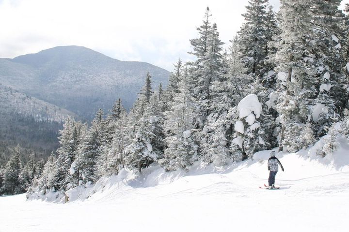 A powdery scene at Bretton Woods looking into the Presidentials.  📷 Bretton Woods