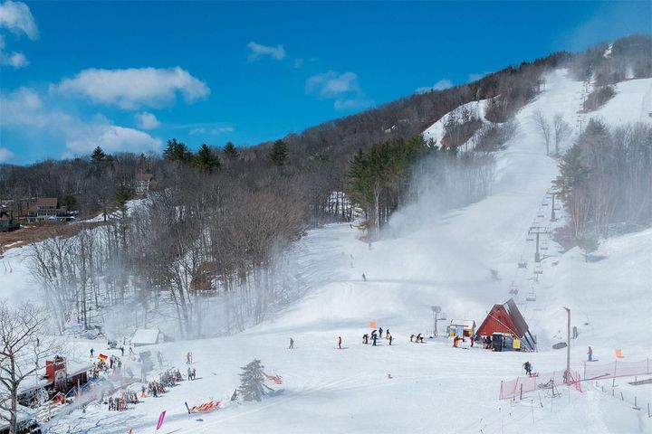 Black Mountain will light up the guns every time the temps dip below freezing as they aim for June!  📷 Black Mountain