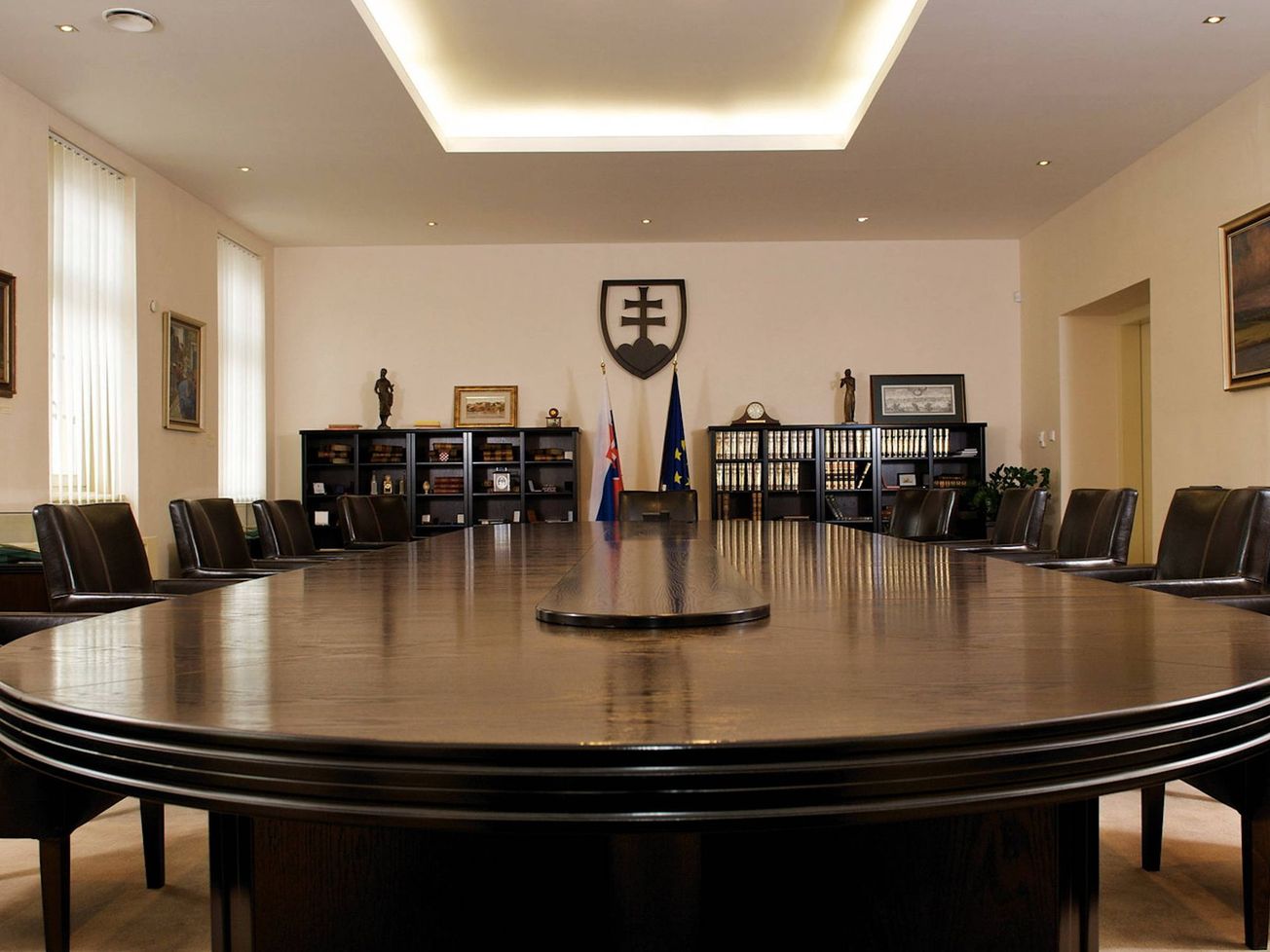 LEGISLATÍVA: Ústavný súd SR rozhodol o nesúlade časti zákona o azyle s ústavou