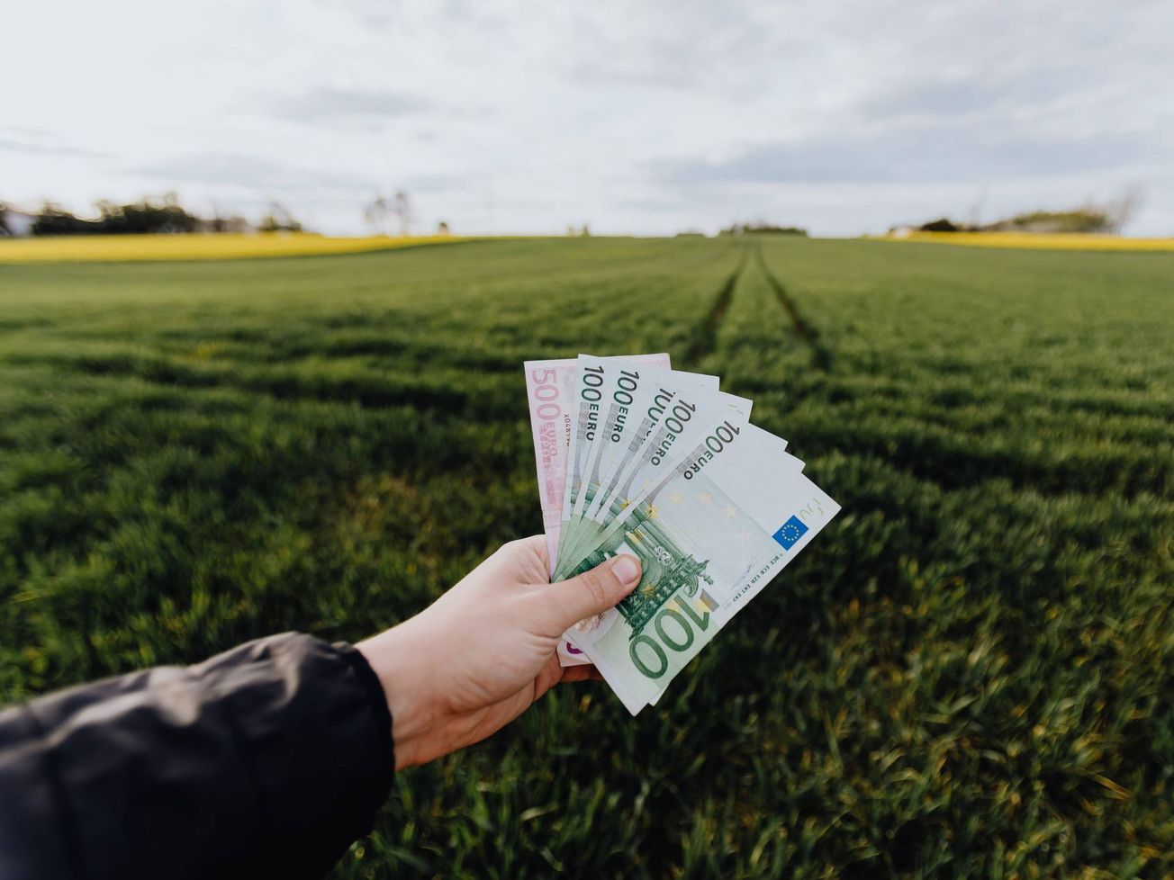 LEGISLATÍVA: Zjednotia sa sumy obmedzenia platieb v hotovosti?