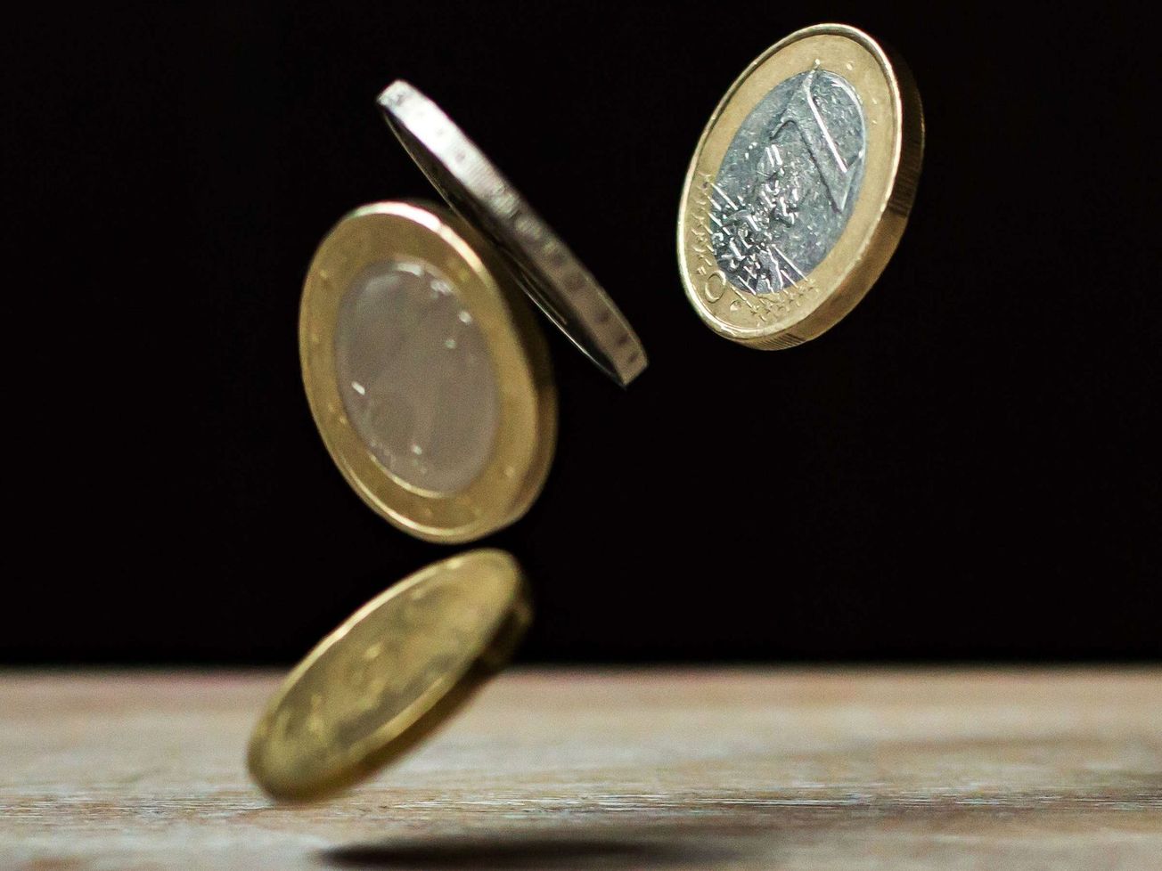 JUDIKATÚRA: Povinnosť vrátiť príspevok nie je sankciou trestnej povahy