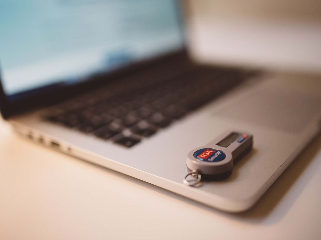 Mandátne certifikáty vydávané "na diaľku"