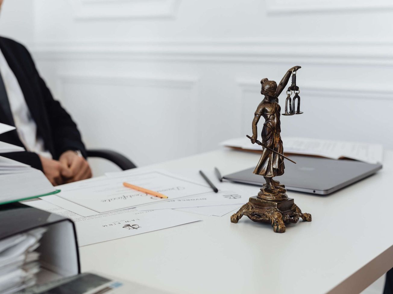 Ústavný súd SR v prvom polroku znížil počet nevybavených veci