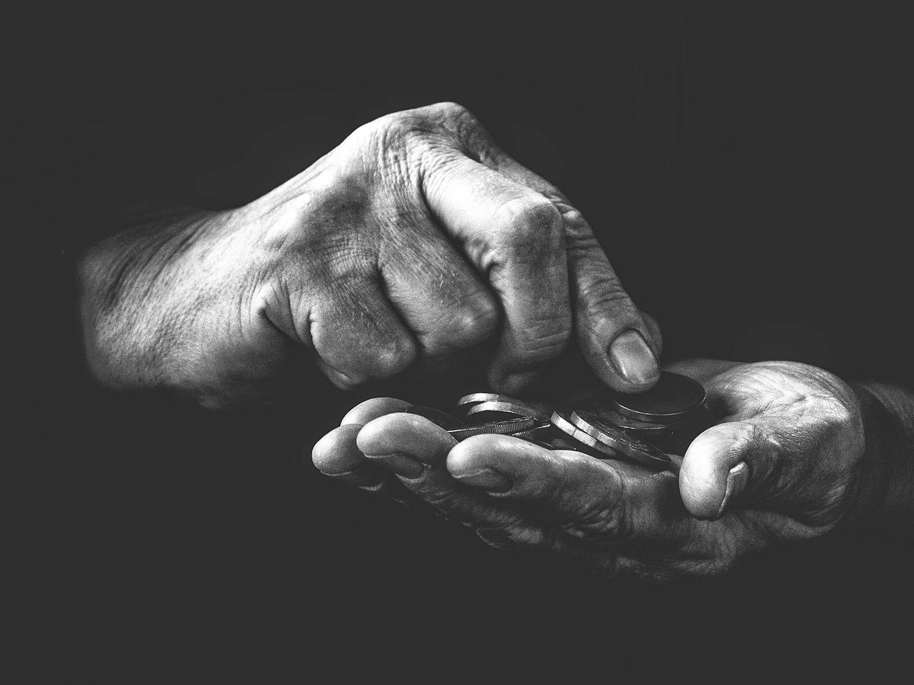 LEGISLATÍVA: Opatrenie o úprave súm pomoci v hmotnej núdzi