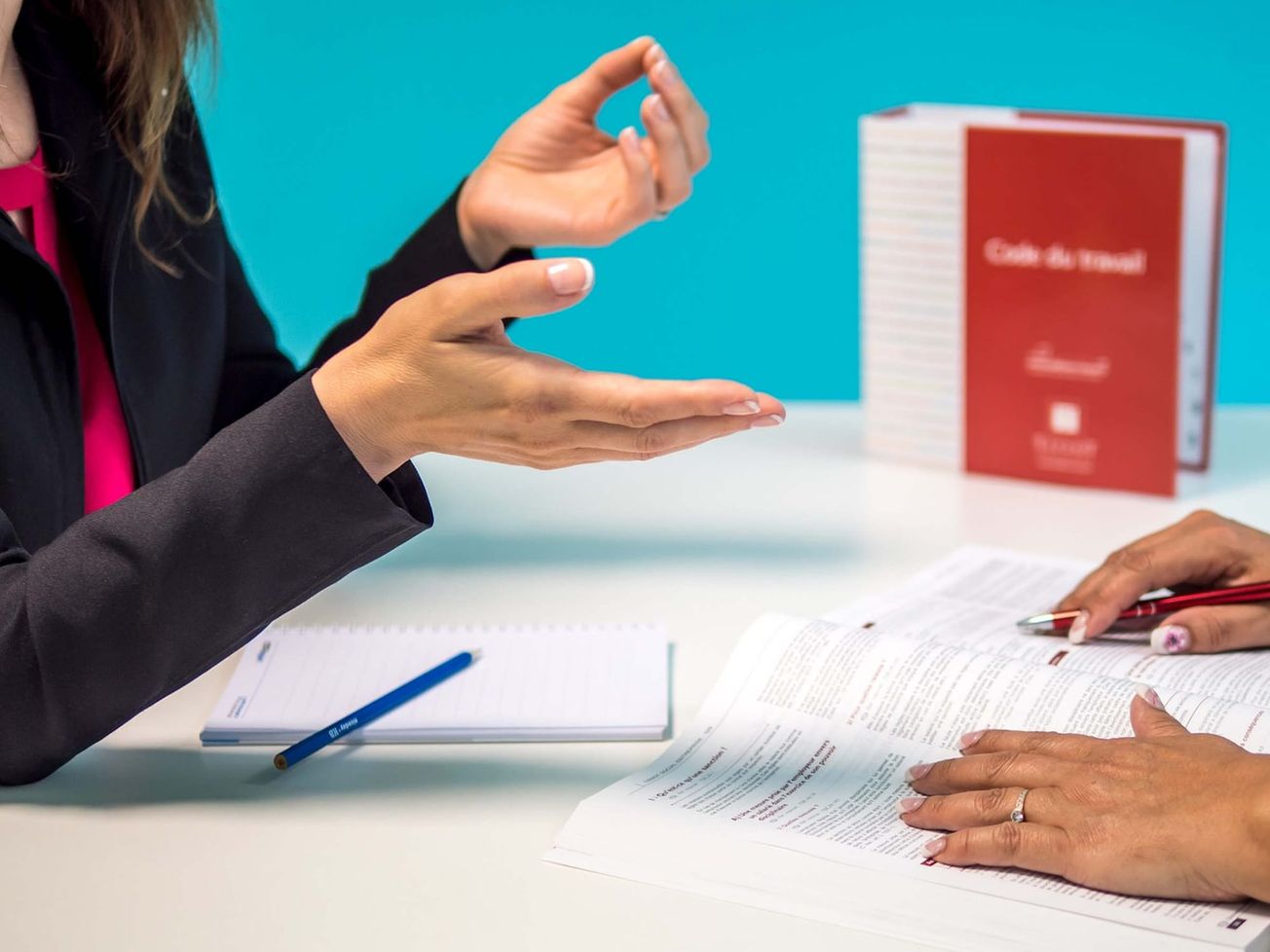 JUDIAKTÚRA: Preukázateľné upozornenie na porušenie pracovnej disciplíny nie je bezprávnou vyhrážkou zamestnancovi