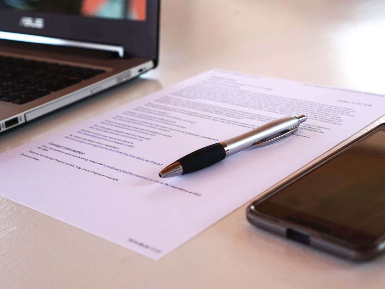 JUDIKATÚRA: Návrh na vklad do katastra a zmluva, ktorá obsahuje viac právnych úkonov, ktoré poliehajú vkladu