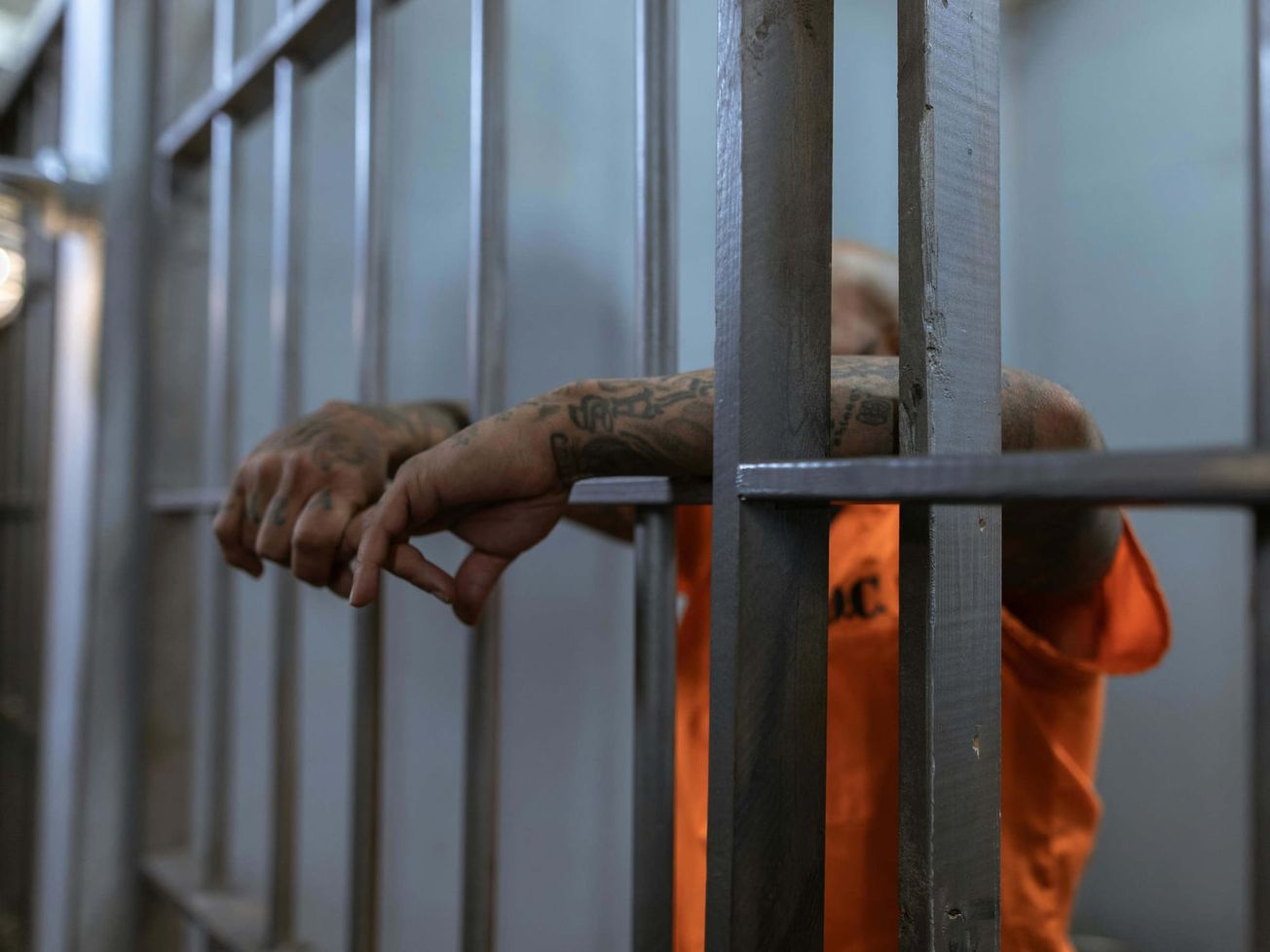 JUDIKATÚRA: Úteková väzba a práca/pobyt v zahraničí