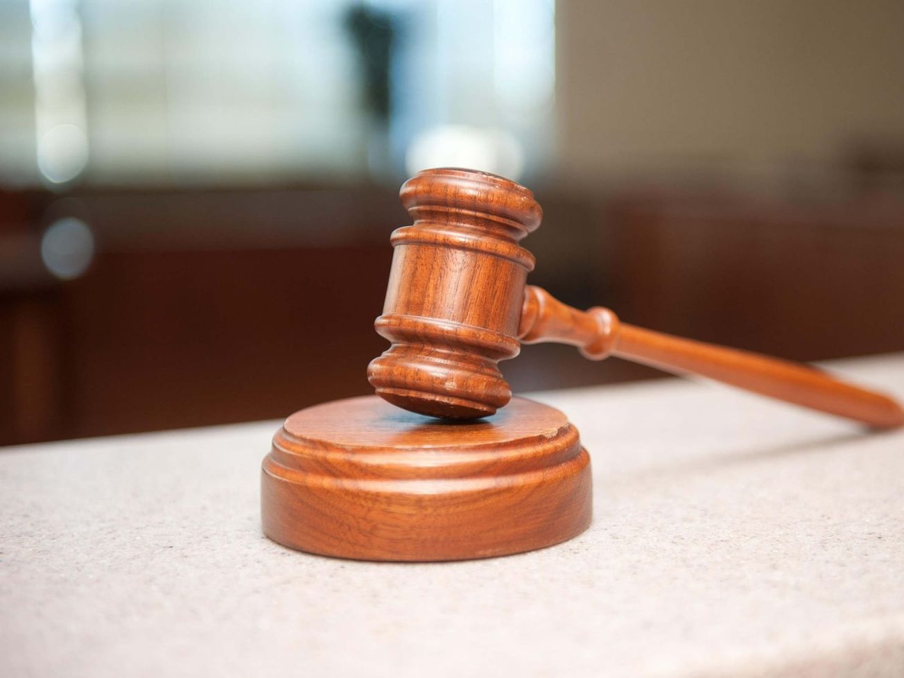 JUDIKATÚRA: Aktívna vecná legitimácia správcu majetku samosprávneho kraja v konaní o vydanie bezdôvodného obohatenia