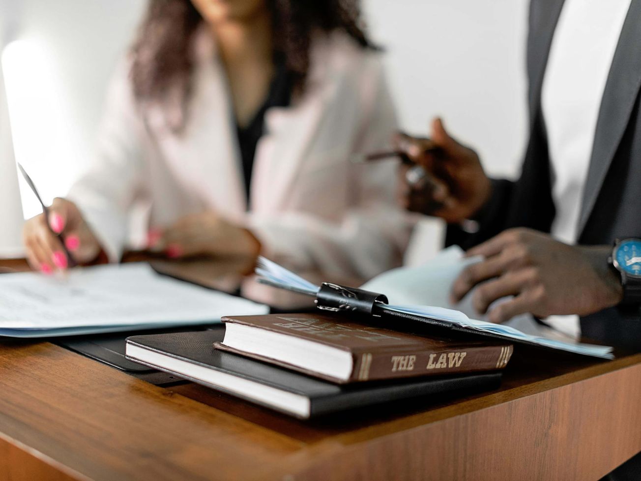 JUDIKAKTÚRA: Osvedčenie premlčania pri rozhodovaní o návrhu na nariadenie neodkladného opatrenia o zdržanie sa výkonu záložného práva