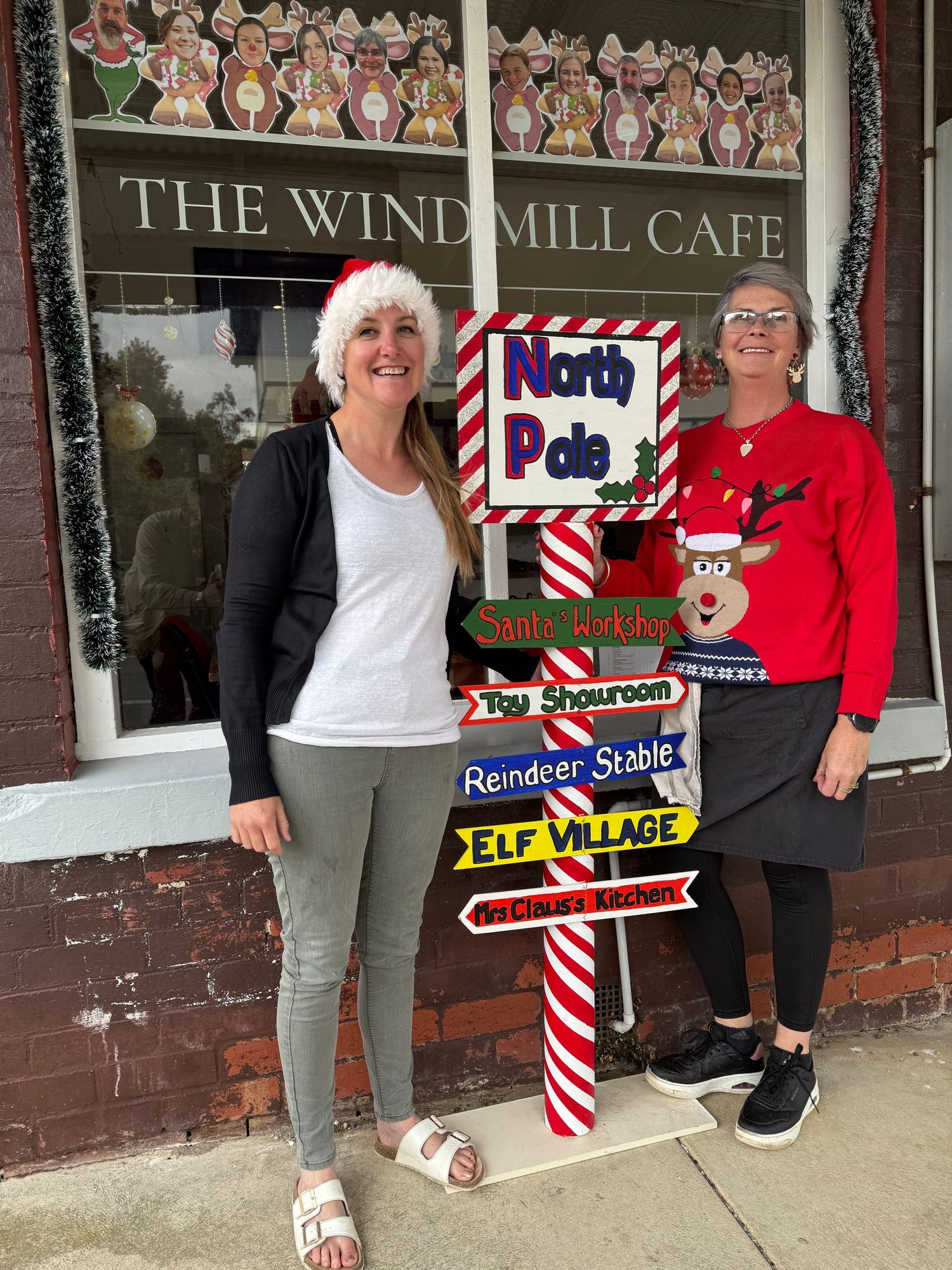 Locals light up Toora for a bigger, brighter Christmas