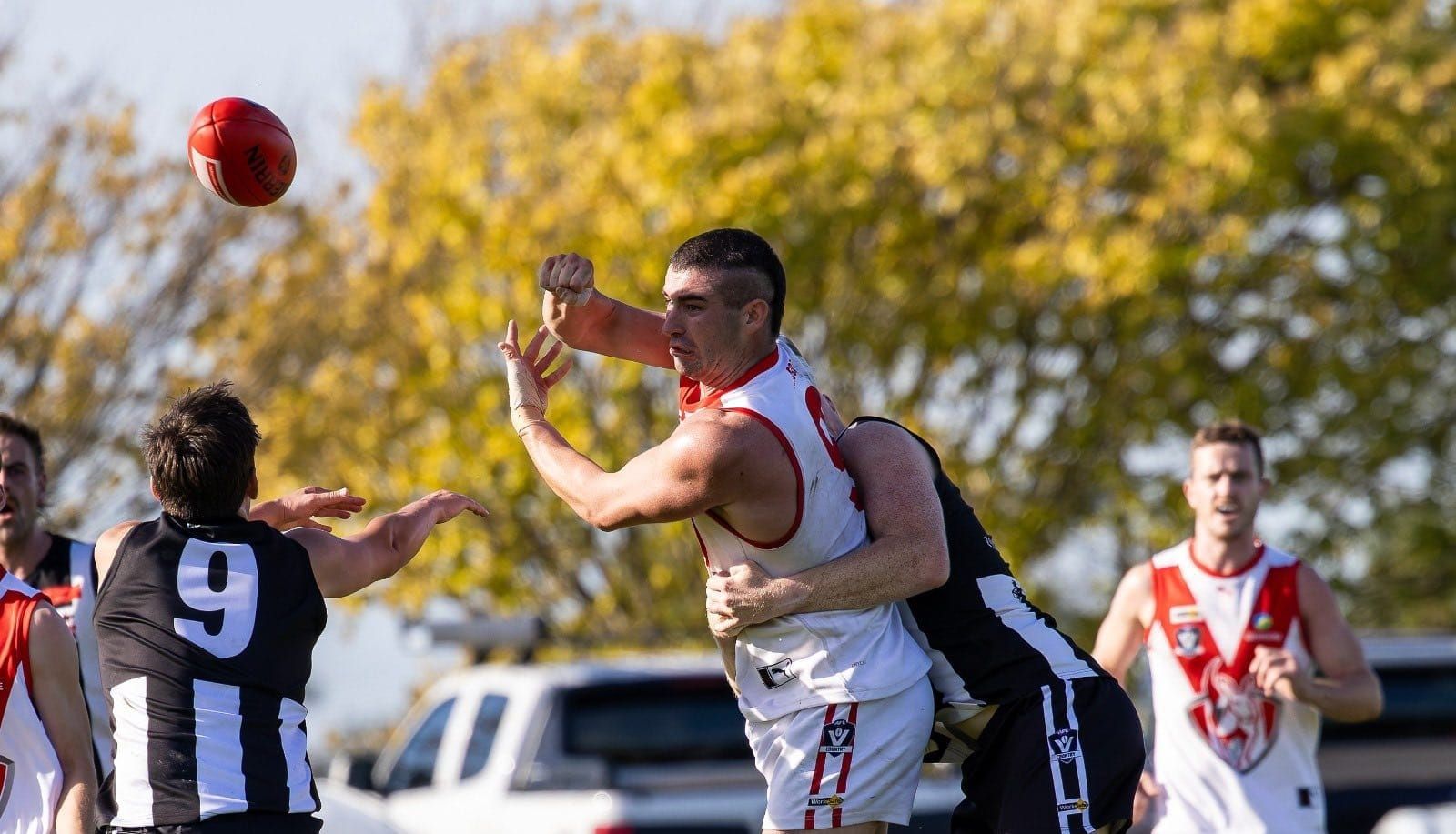 Fishy hold off Yinnar in instant classic