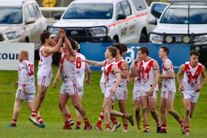 Roos stamp finals dominance in qualifier