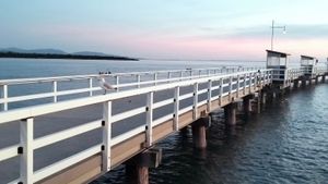 Council baulks at funding Long Jetty loos