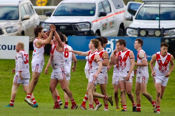 Roos stamp finals dominance in qualifier