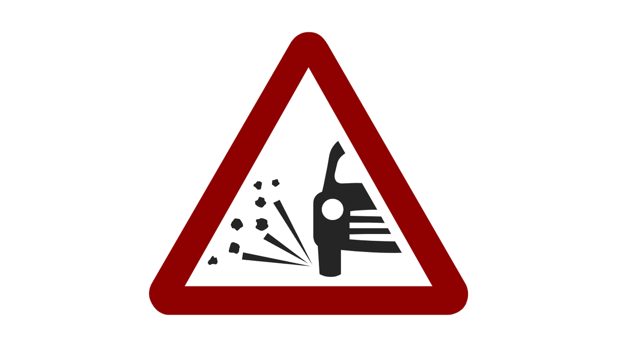 Debris (blocks) on N40 Eastbound