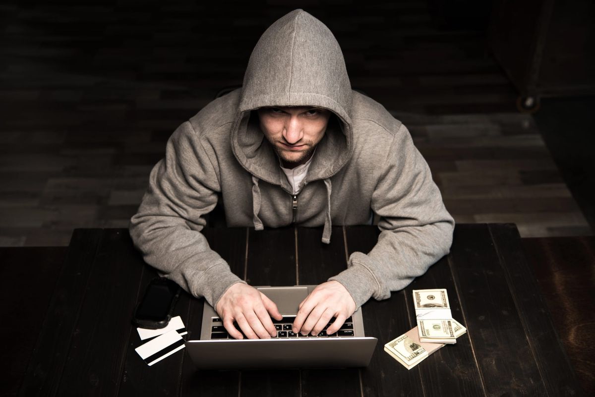 Hackers Break Into Popular Phones and Smart Home Gadgets at Cork Competition
