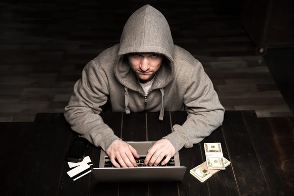Hackers Break Into Popular Phones and Smart Home Gadgets at Cork Competition