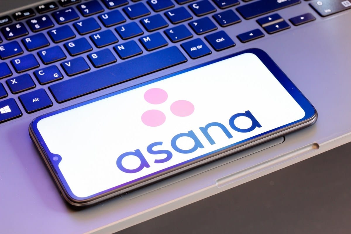 Asana 收購 StackAI