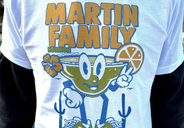 50 Family Reunion Shirt Sayings That Aren’t Lame