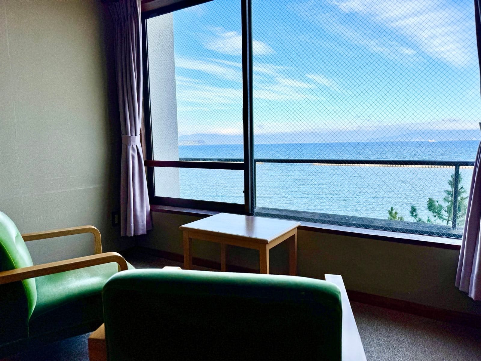 从旅馆休息区眺望锦江湾