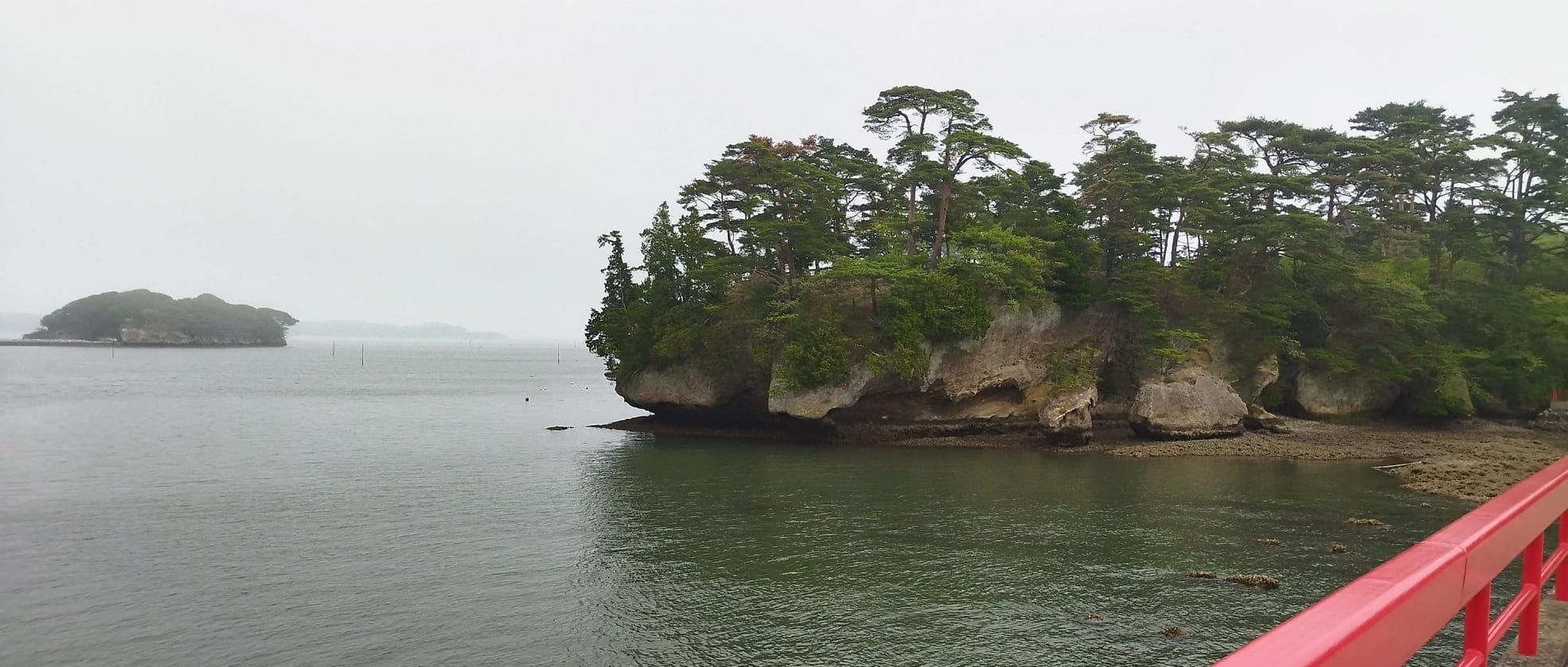 从福浦桥眺望松岛湾的小岛