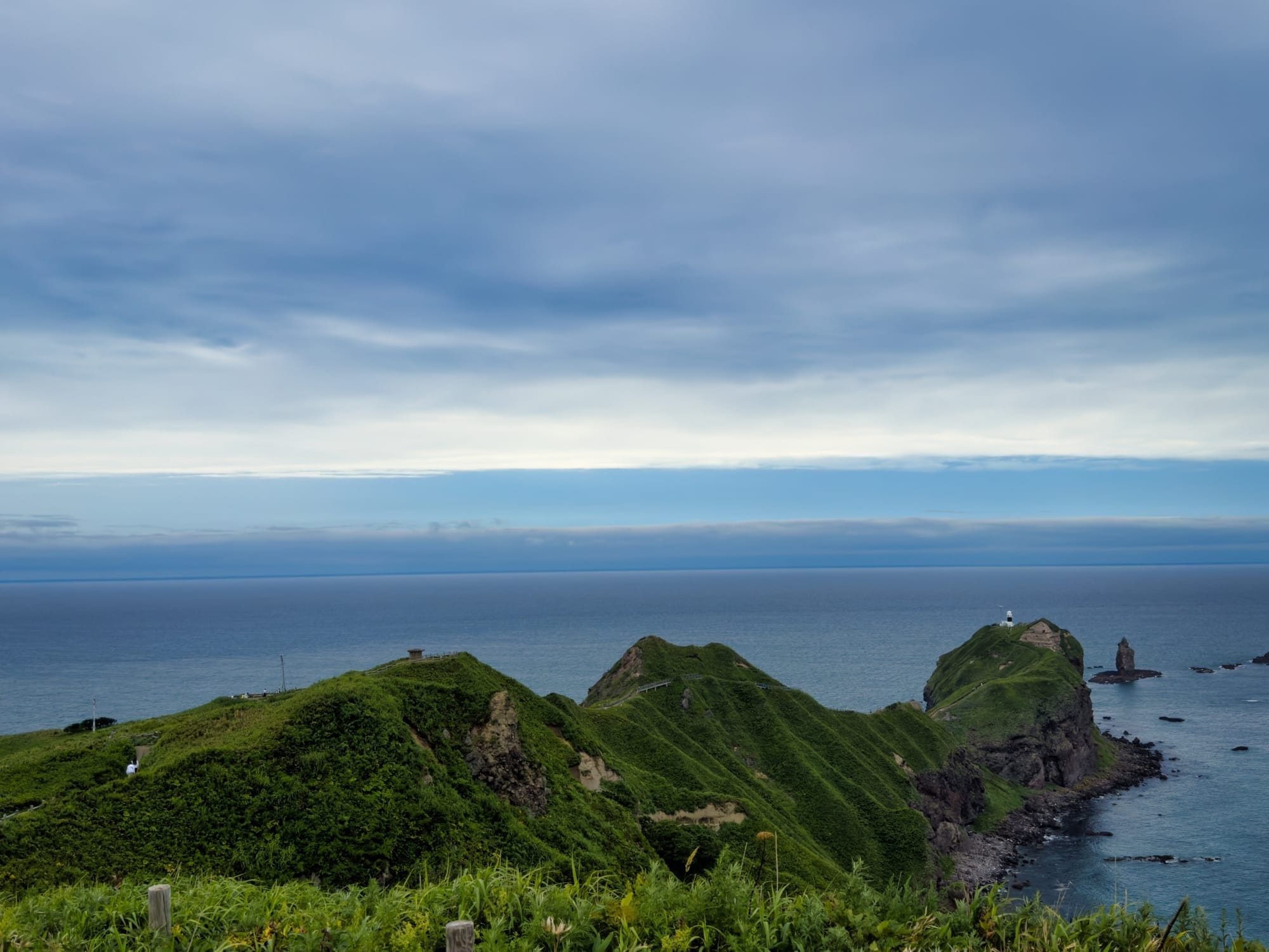 神威岬步道与海面