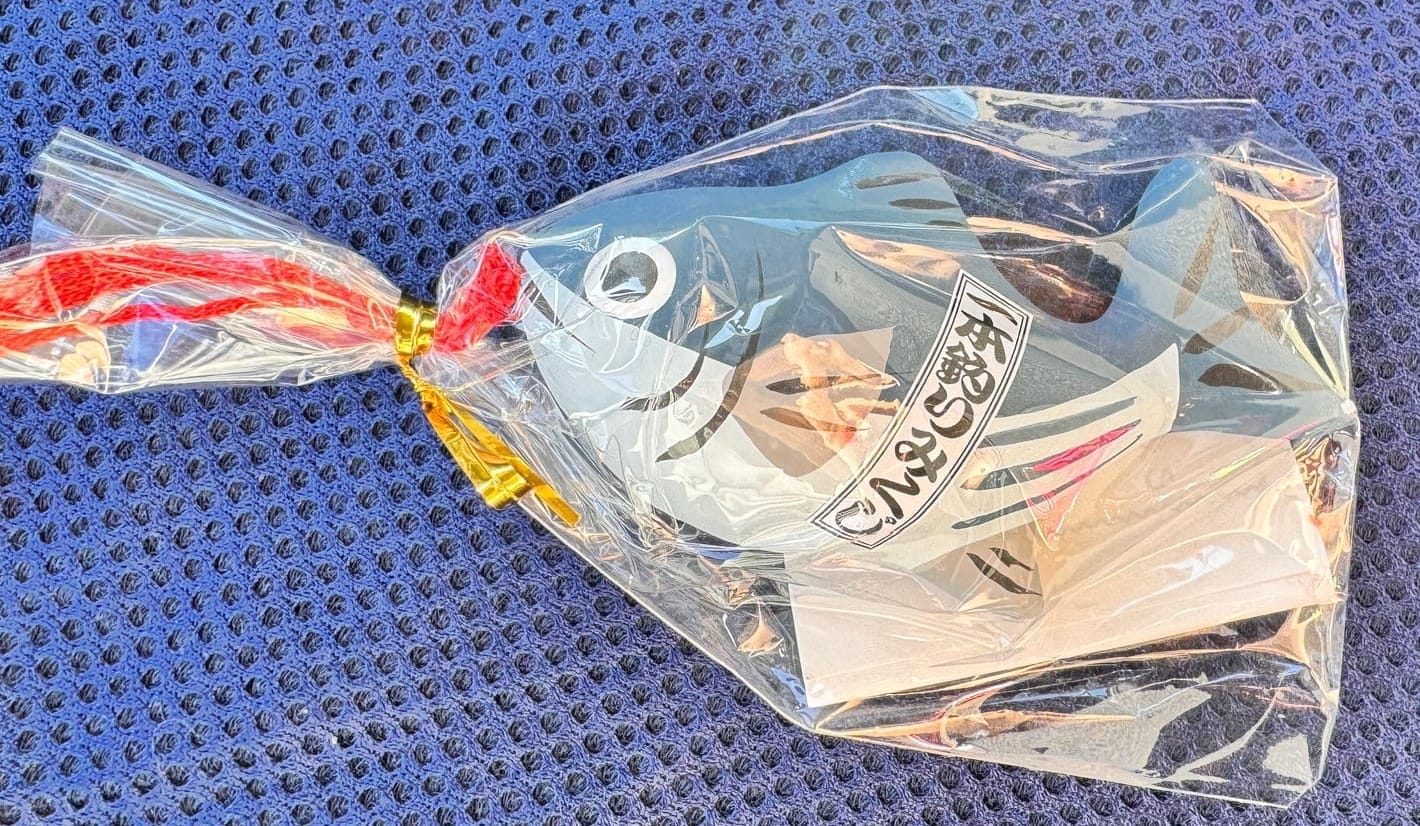 相关配图：青岛神社鲷鱼造型小物的另一种配色