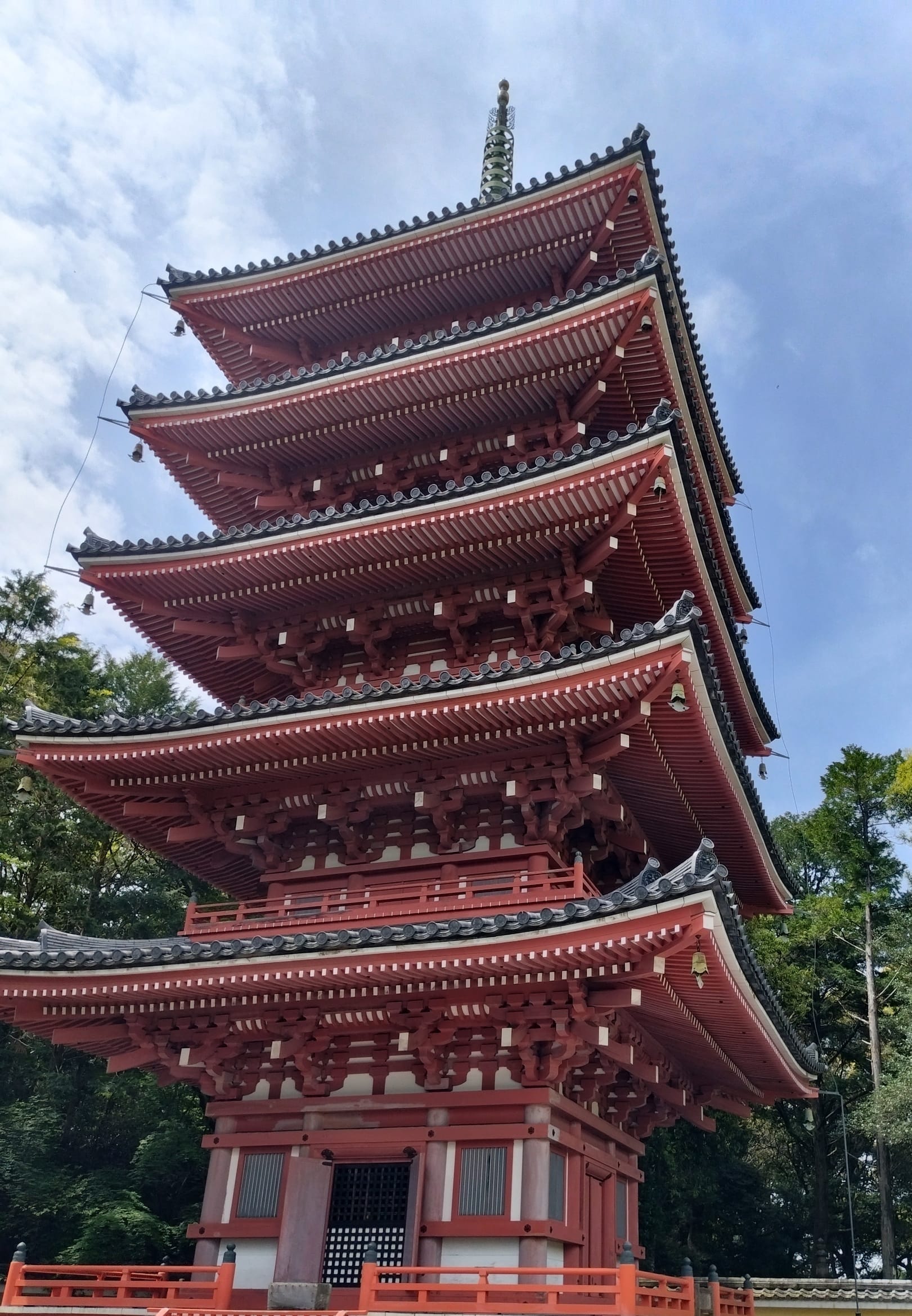 竹林寺的朱红色五重塔
