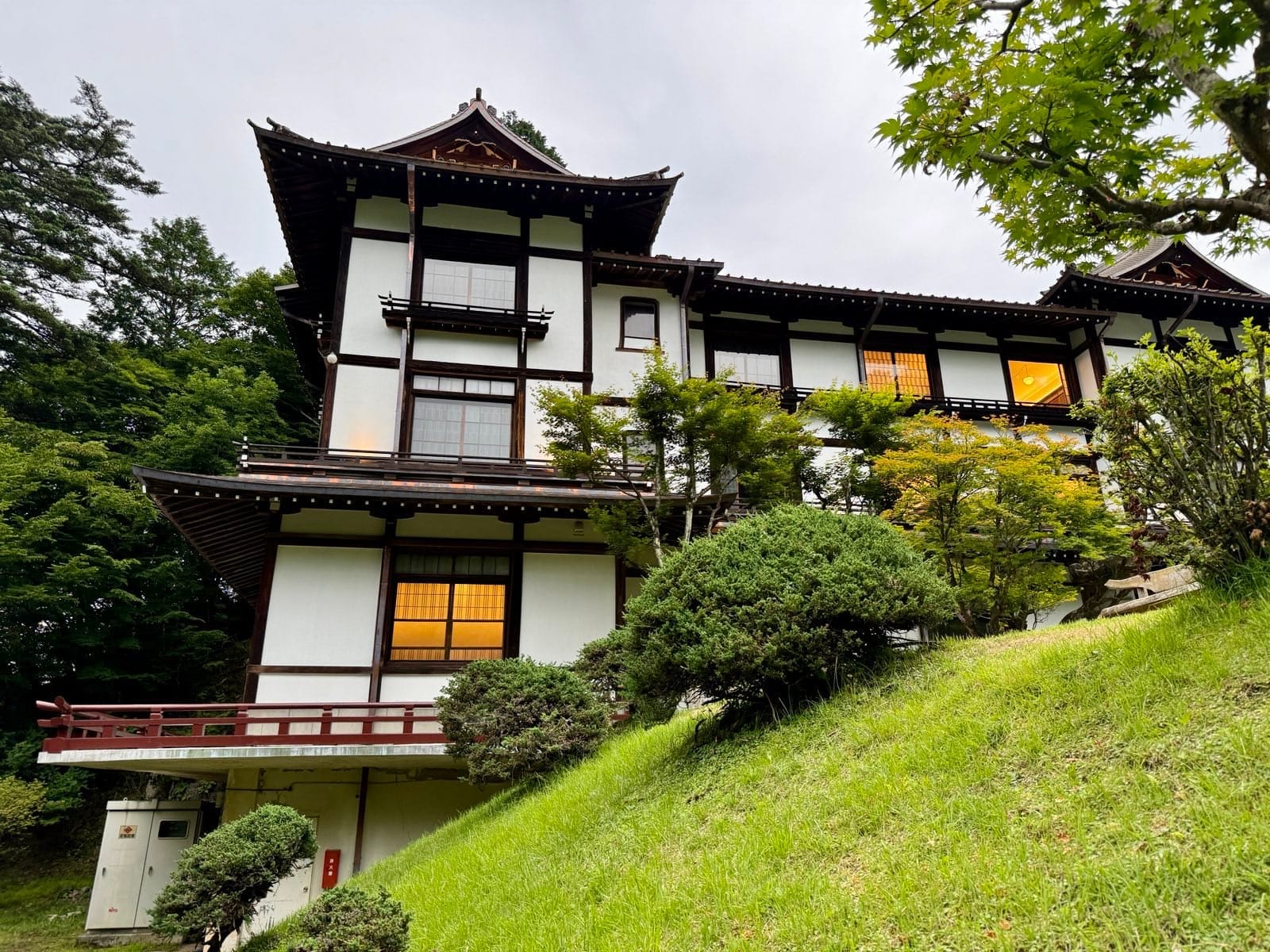 日光金谷饭店的历史建筑与花园