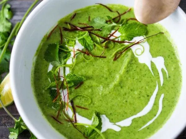 Thai broccoli soup