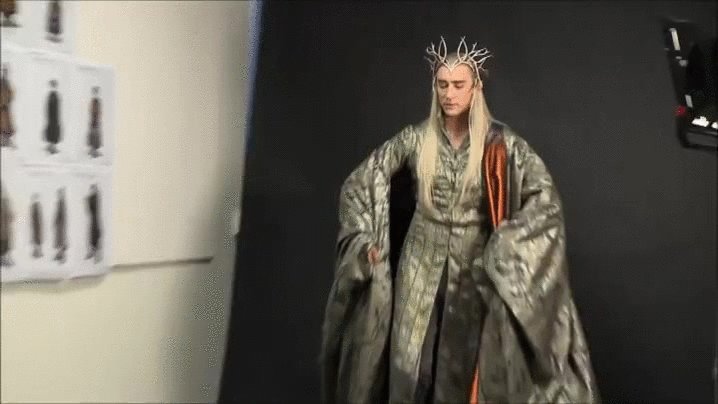 Lee Pace as Thranduil tossing his cloak dramatically