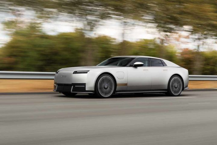 Jaguar tworzy luksus od nowa