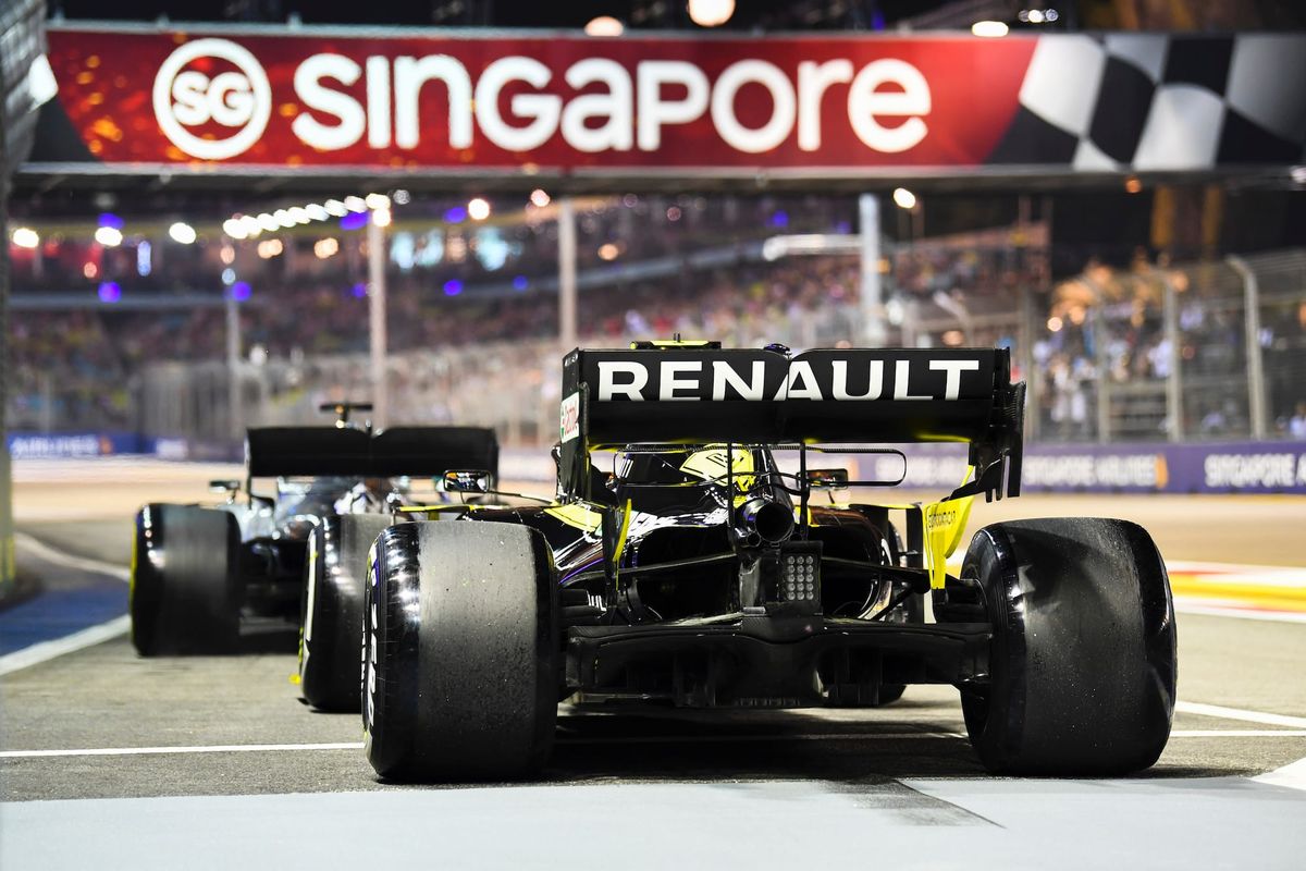 Formula 1 race in Singapore is an excellent deal, so stop complaining about it Feature image