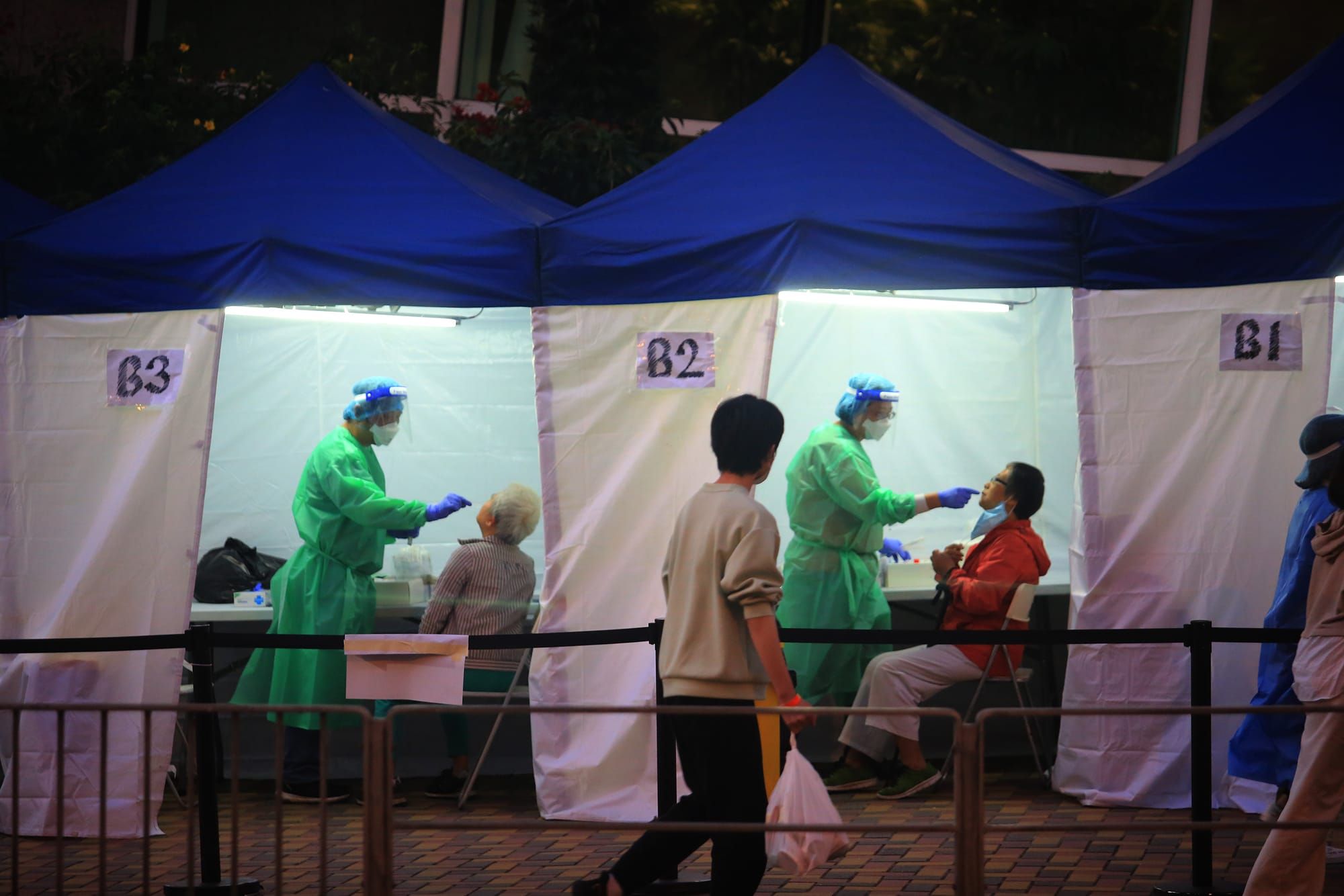 Where are all the people praising Hong Kong’s Covid response over Singapore? Post image