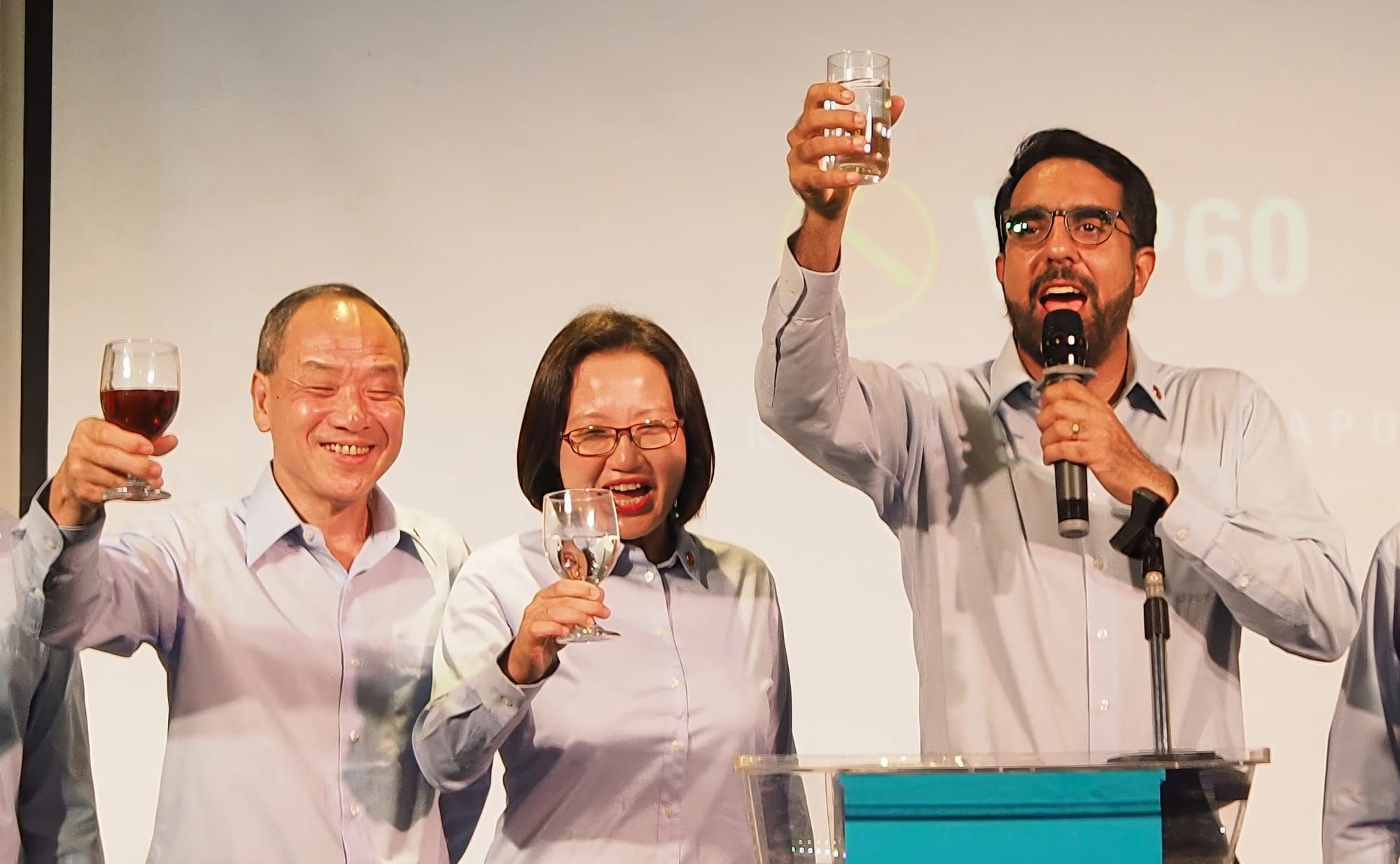 So, it’s a crime to accept gifts from a friend but not to overpay friends using public money? Post image