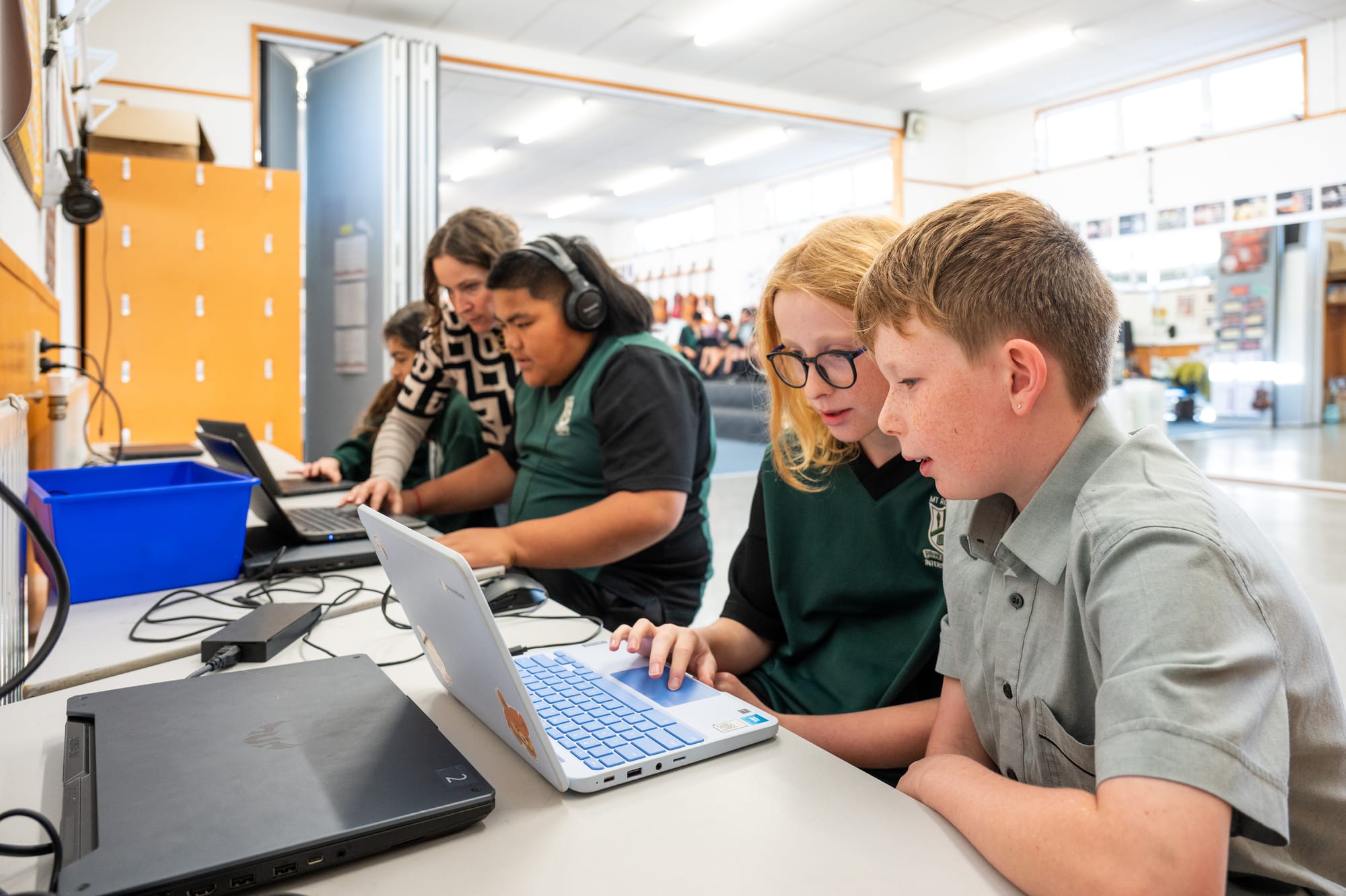 Students at Mount Roskill School working on computers.