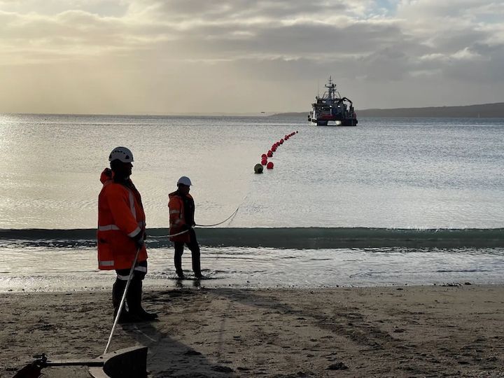 Southern Cross lights up  Next cable