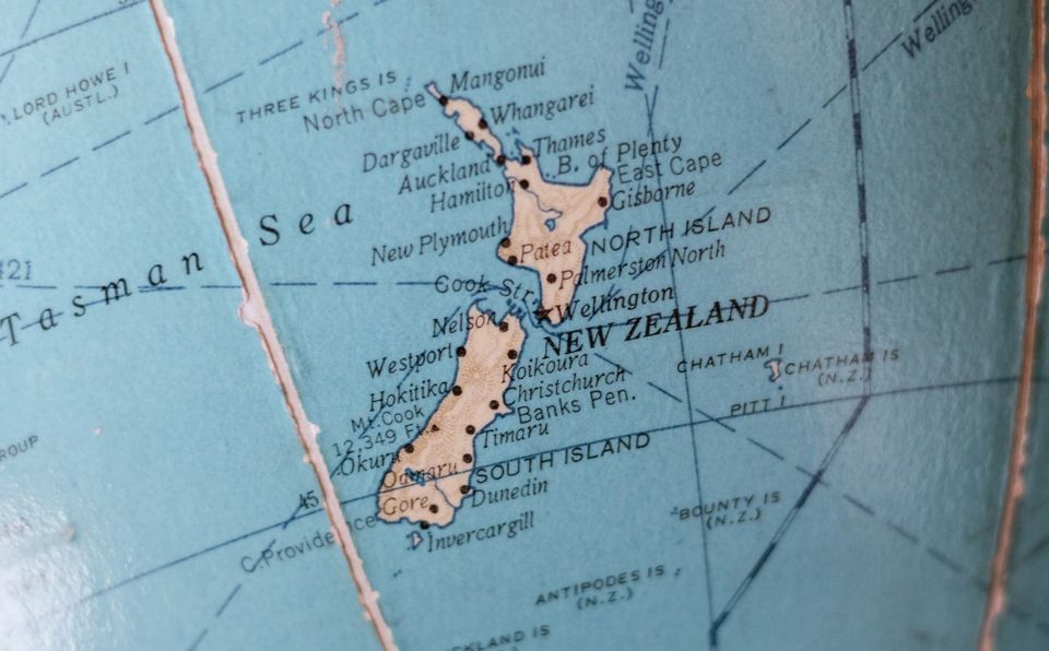 Pushback on internet filter bill, Chatham 4G upgrade, roaming returns