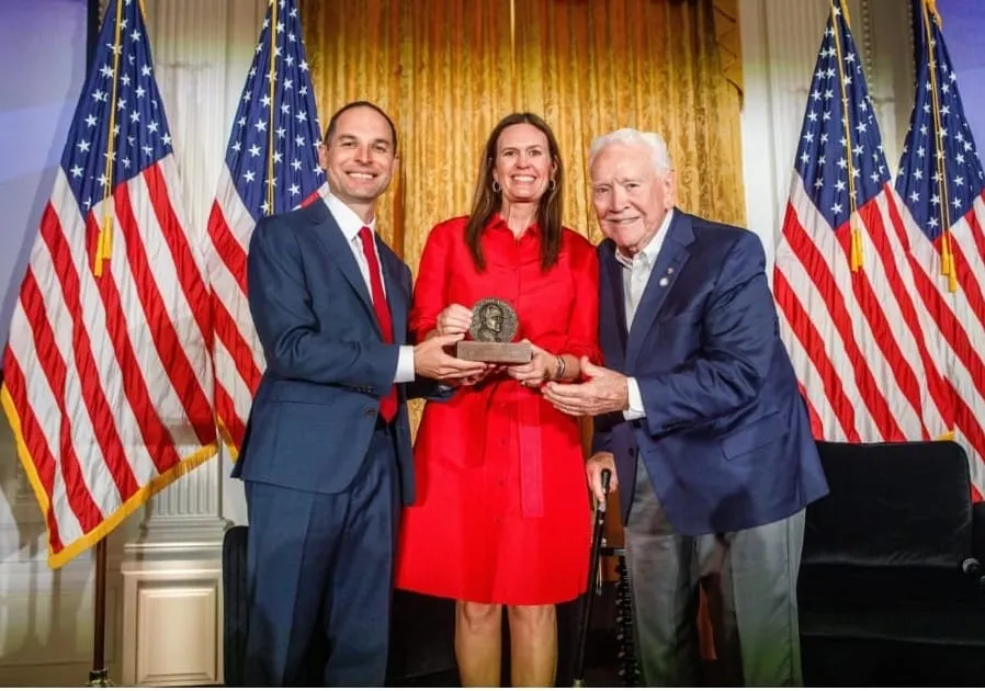 Arkansas Governor Sarah Sanders Honored At Nixon Library