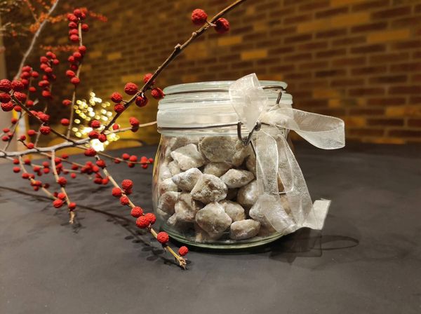 meghan's puppy chow with a middle eastern pistachio twist