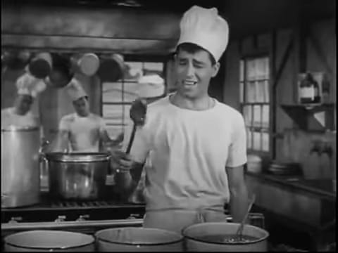 Jerry Lewis in "At War with Army"