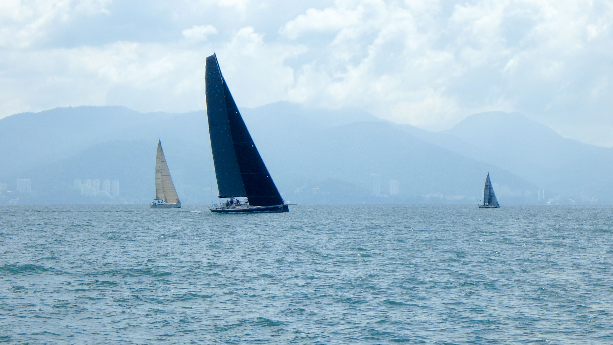 alive yachting