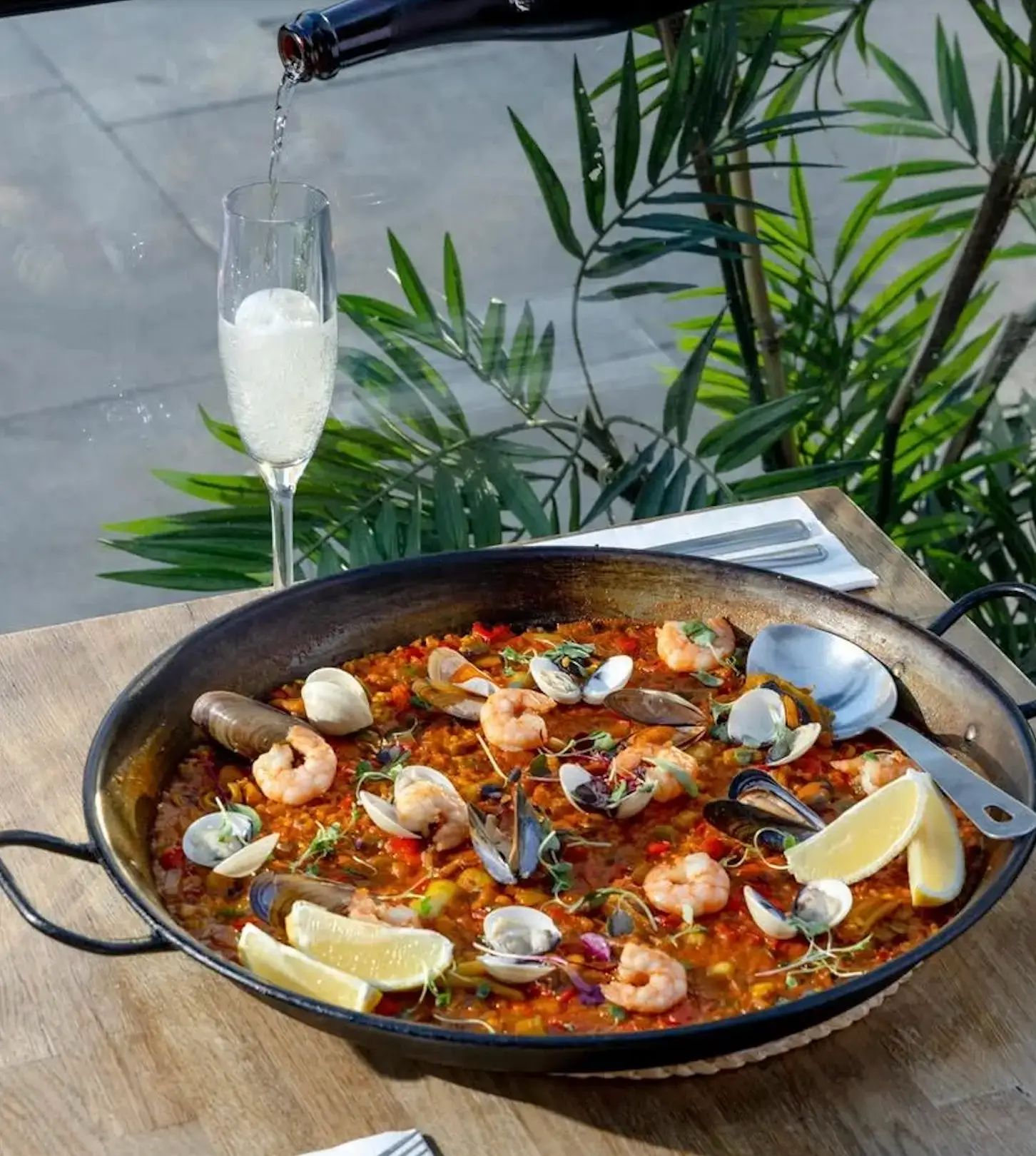 LA RUEDA, Clapham - 50% off paellas until 31st August [UPDATED]
