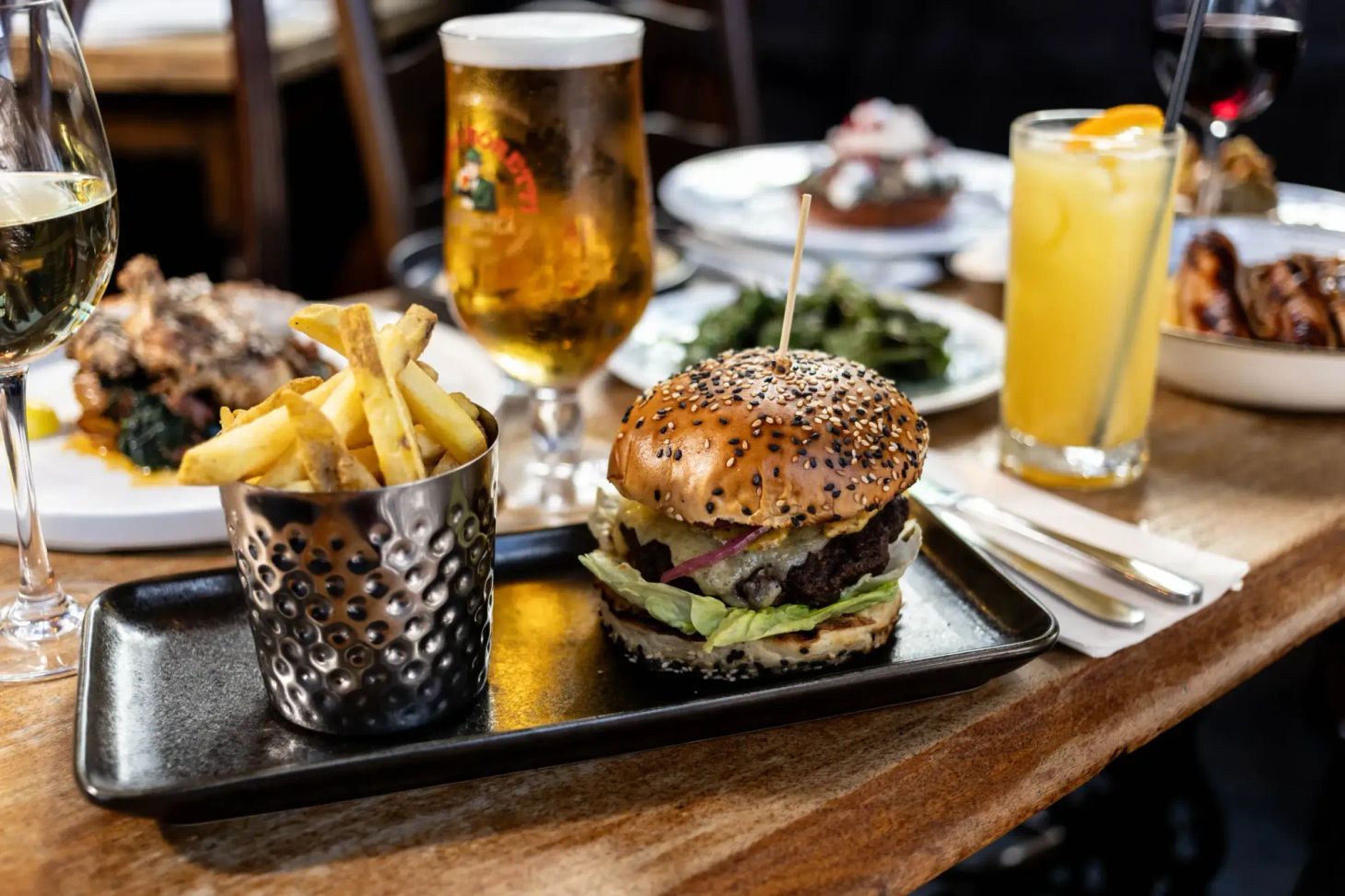 🔒 VIP CLUB: 50% off food in Kensington every Mon-Weds evening until 4th March
