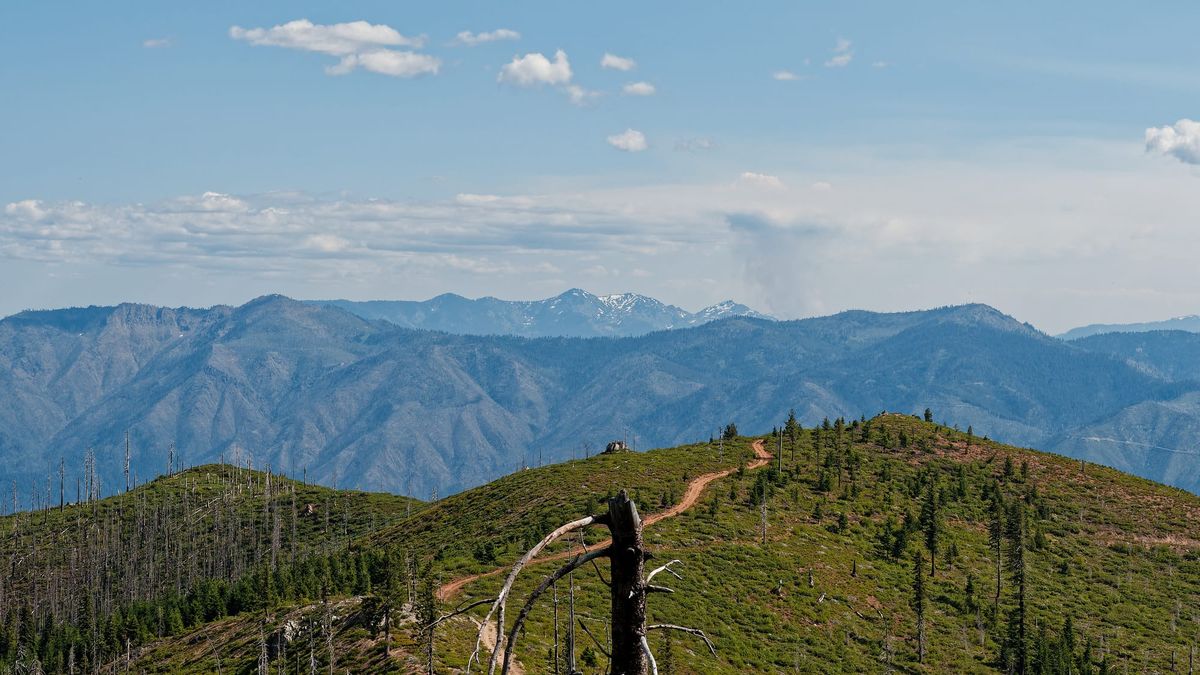 PCT Days 100 to 109 - Fire and Hailstones